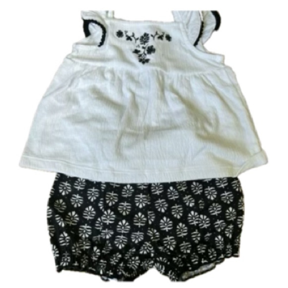 White and Black Embroidered floral 2 piece set-12 months